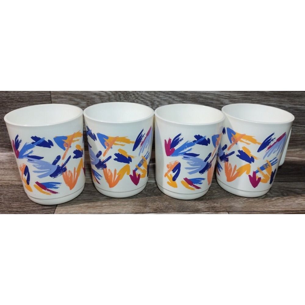 Tupperware Wintercure mugs 11 oz Set of 4 Great For Camping, Ice Cream Soup READ